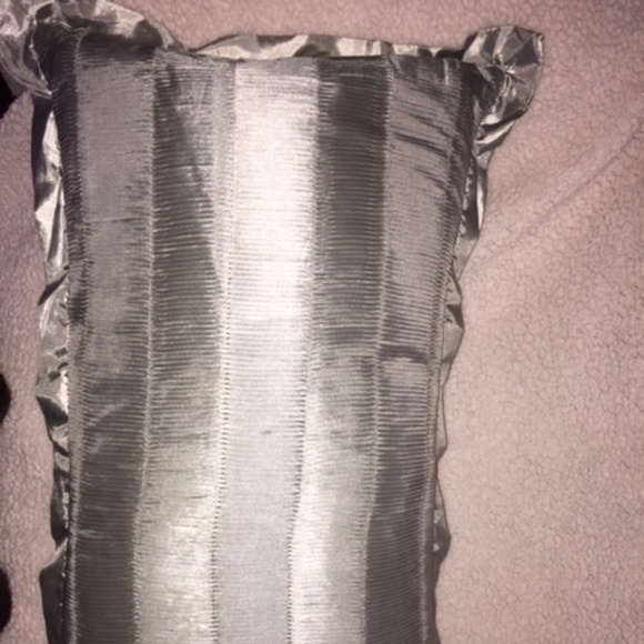 Decorative Sorel 12-in W x 20-in L Green Pillow - Picture 3 of 4